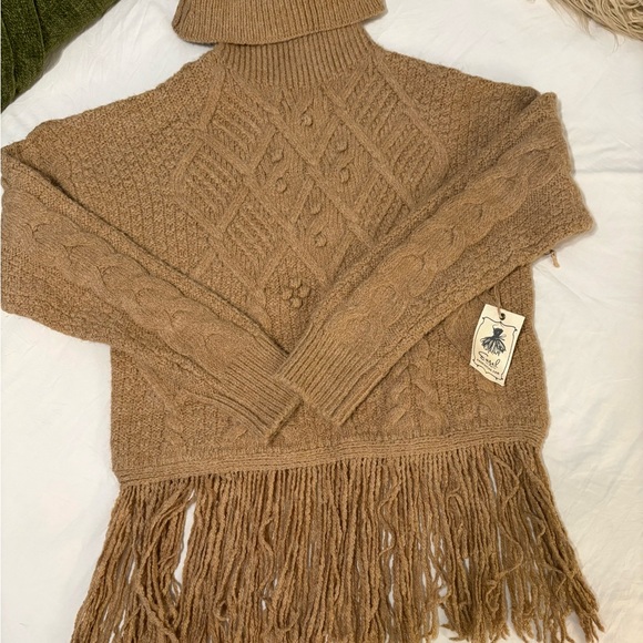 Sweaters - Cozy Tan Cable Knit Sweater with Fringe